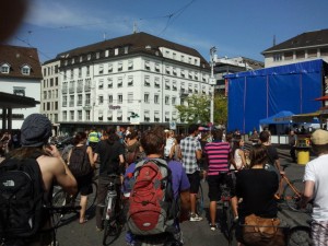 Critical Mass auf der mittleren Rheinbrücke